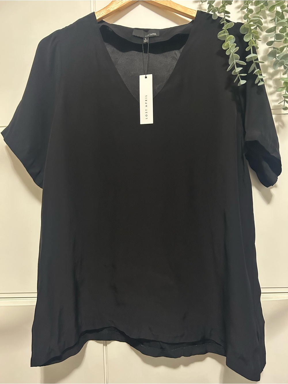 Black V-Neck Short Sleeve Women's Top